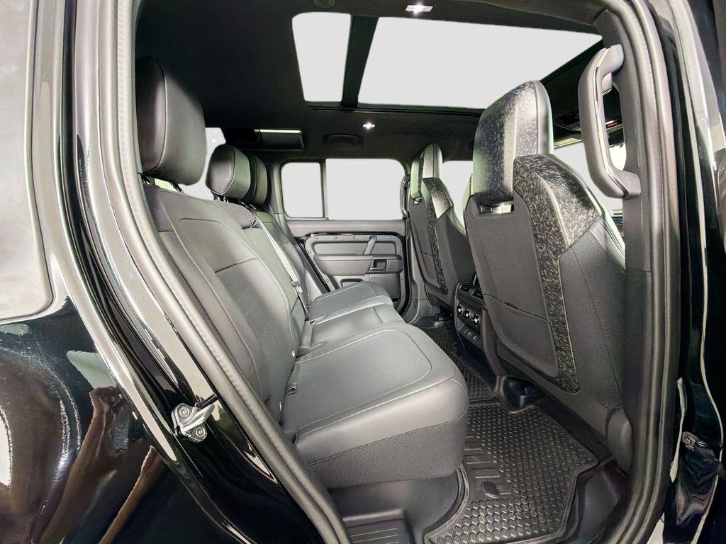 2026 LAND Rover DEFENDER P635 OCTA BLACK 缩略图 30