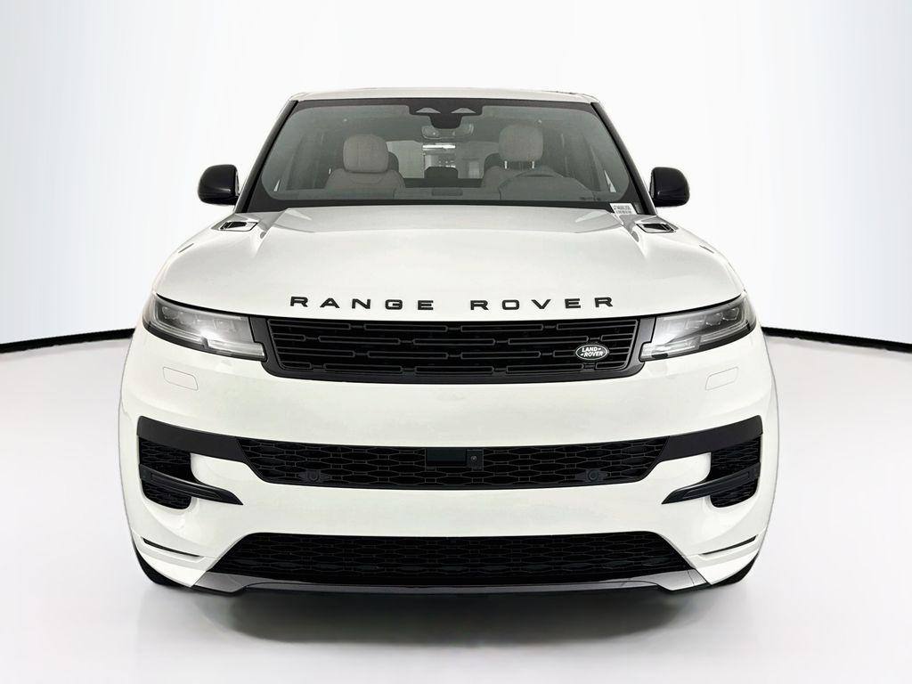 صورة 2 لـ 2026 LAND Rover RANGE ROVER SPORT SE