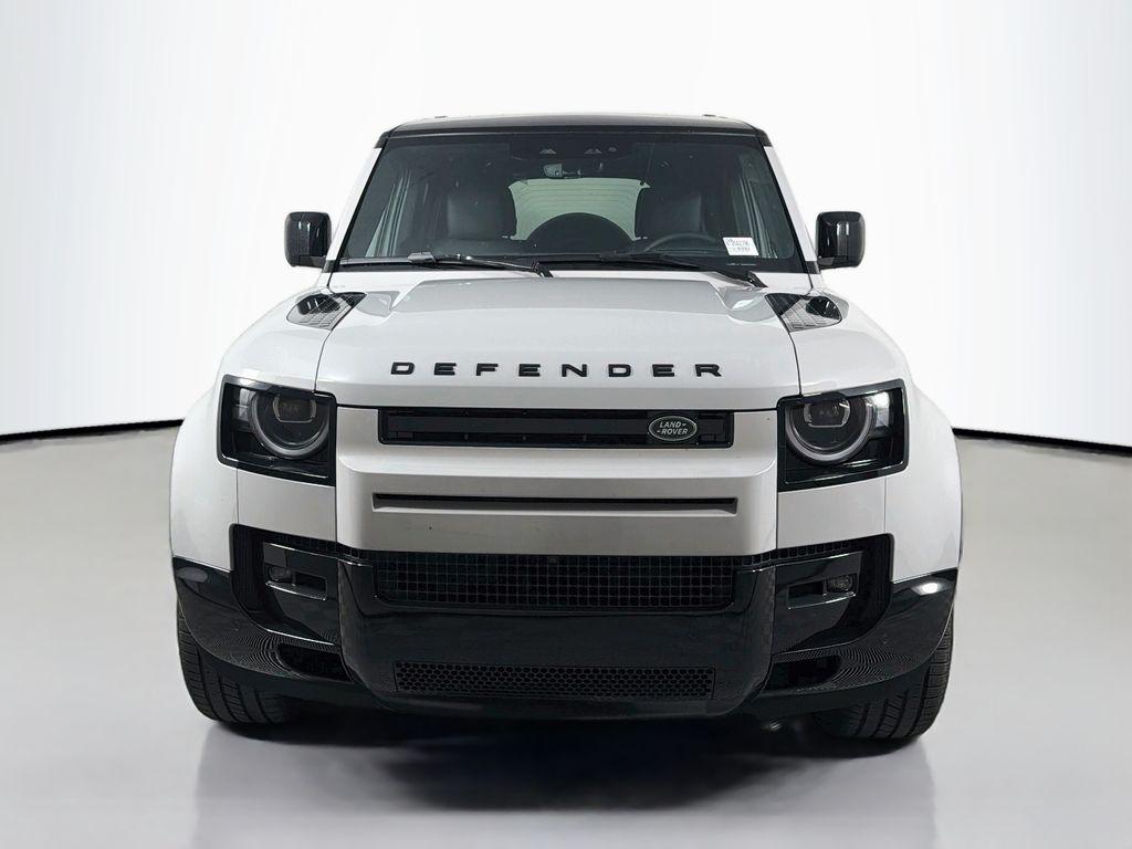 صورة 2 لـ 2026 LAND Rover DEFENDER P400 X-DYNAMIC SE