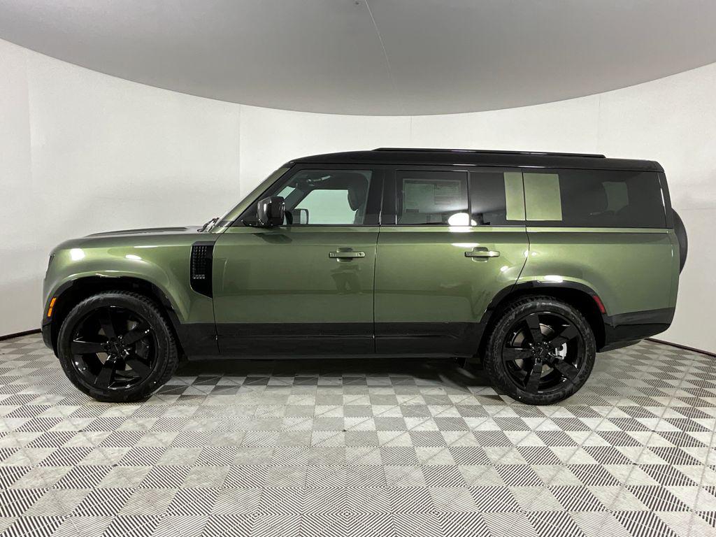 صورة 6 لـ 2026 LAND Rover DEFENDER X-DYNAMIC SE