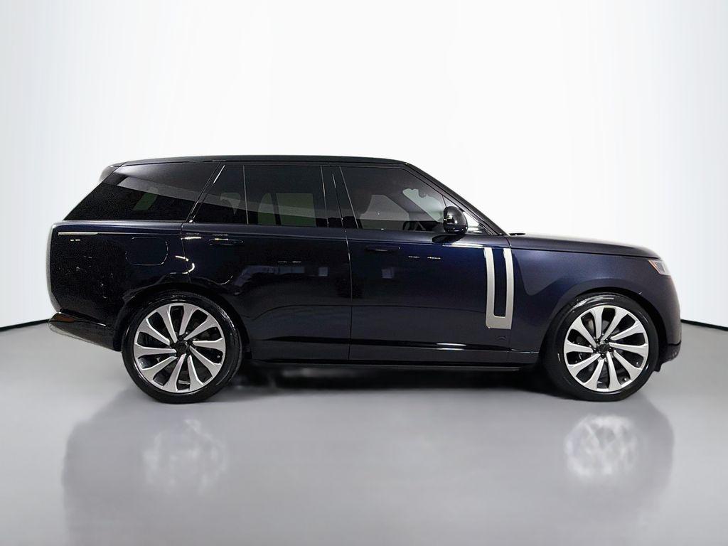 2026 LAND Rover RANGE ROVER P530 SE photo 4