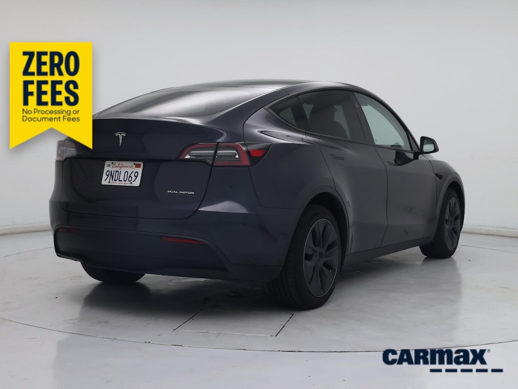 TESLA MODEL Y LONG RANGE - 10