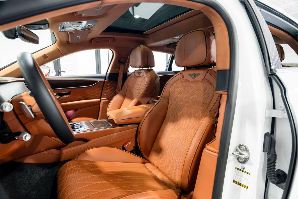 صورة مصغرة 42 لـ 2023 Bentley FLYING SPUR SPEED