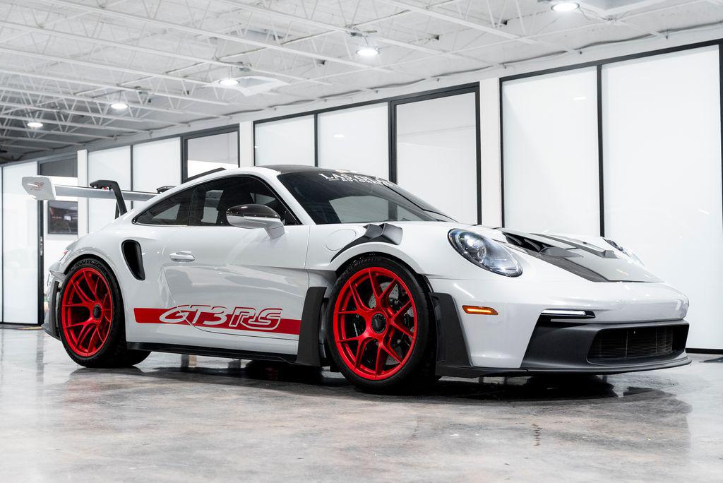 صورة 2 لـ 2024 Porsche 911 GT3 RS