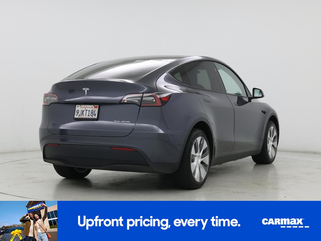 TESLA MODEL Y LONG RANGE - 10