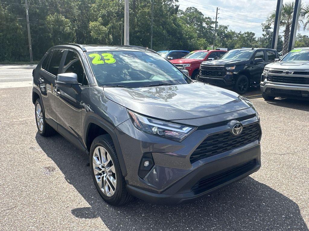 صورة مصغرة 10 لـ 2023 Toyota RAV4 XLE PREMIUM