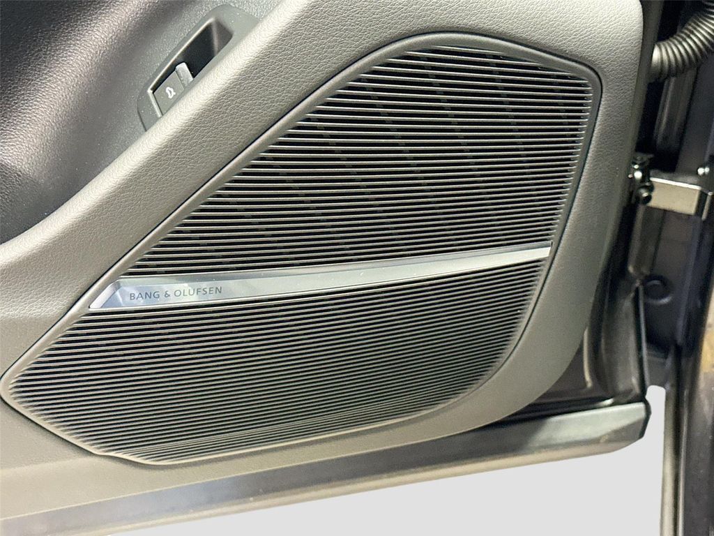 2026 AUDI RS Q8 4.0T 缩略图 19