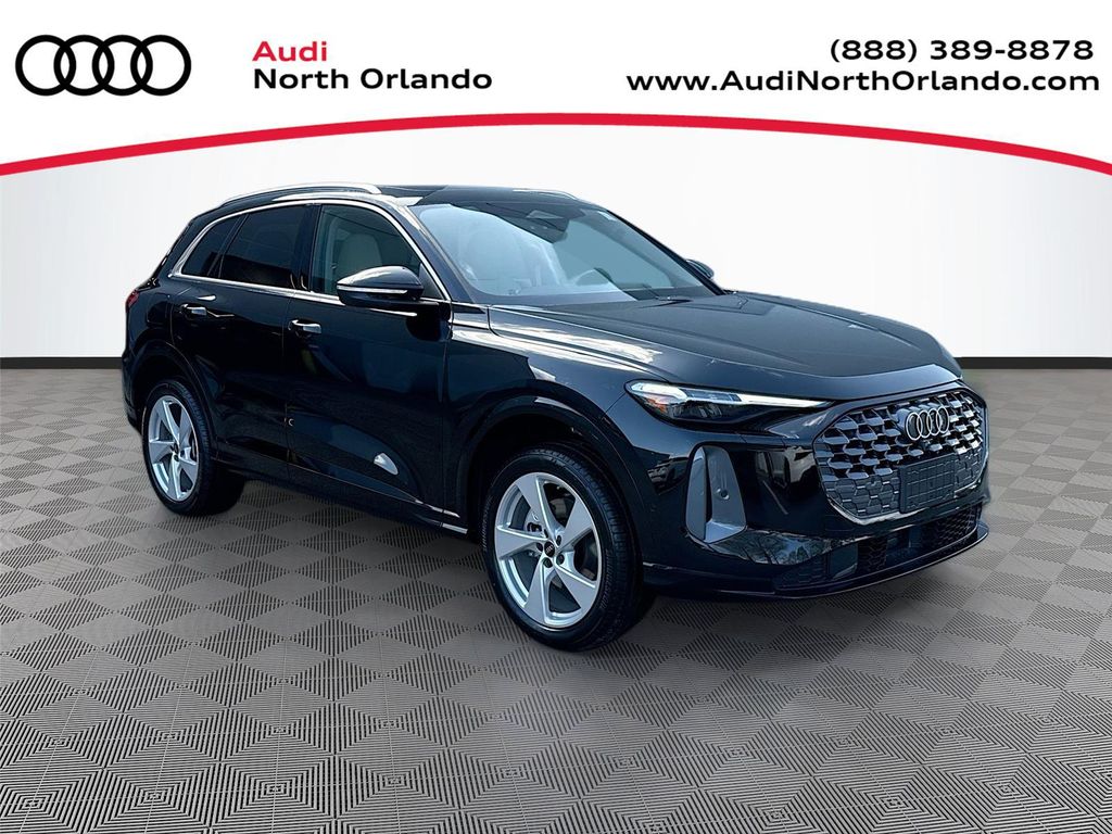 New 2025 Audi Q5 Premium Plus TFSI quattro S tronic