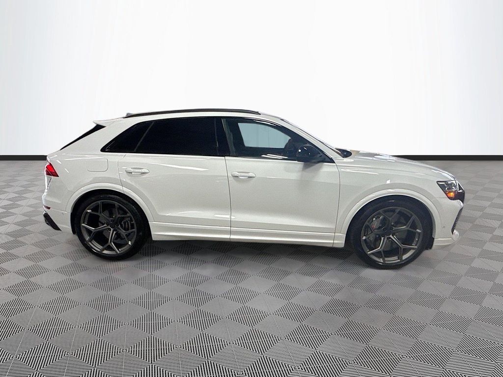 2026 AUDI RS Q8 4.0T — фото 8