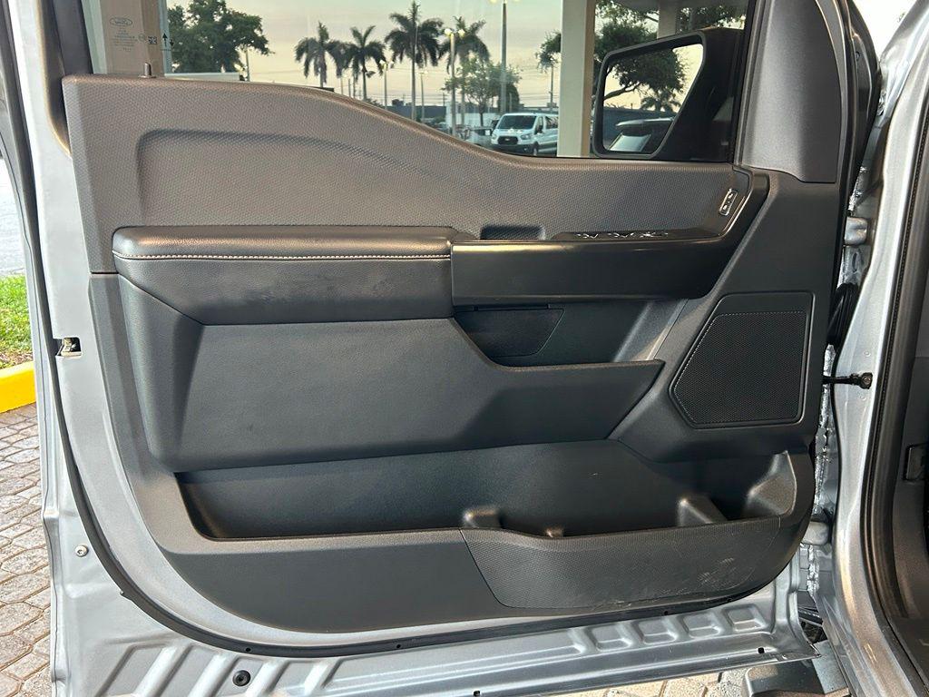 صورة مصغرة 34 لـ 2025 FORD F-150 STX