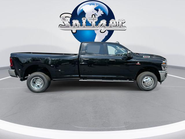 صورة مصغرة 11 لـ 2026 RAM 3500 TRADESMAN CREW CAB 4X4 8' BOX