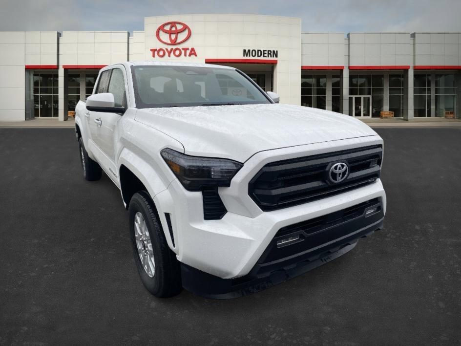 TOYOTA TACOMA - 3