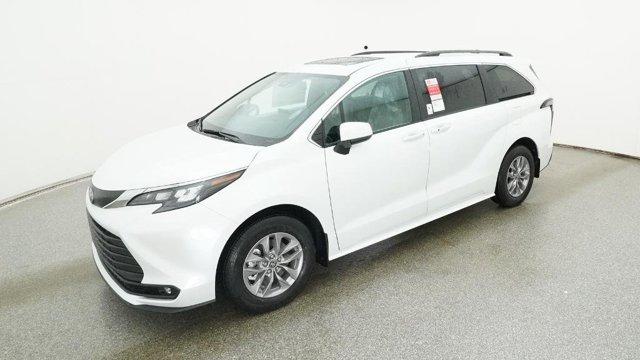 New 2026 Toyota Sienna XLE 8 Passenger