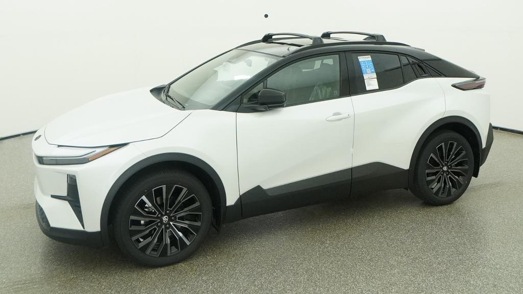 2026 Toyota C-HR XSE photo 5