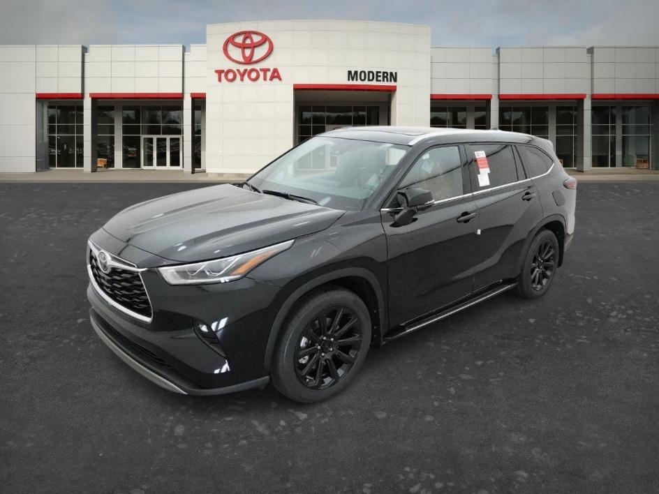 New 2026 Toyota Highlander Platinum