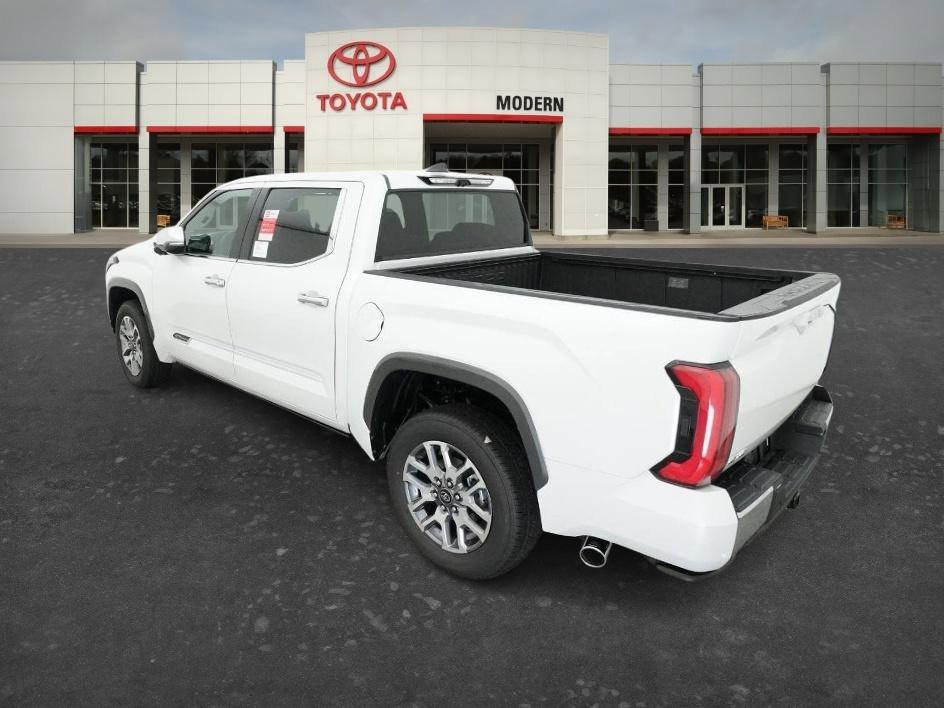 TOYOTA TUNDRA - 3
