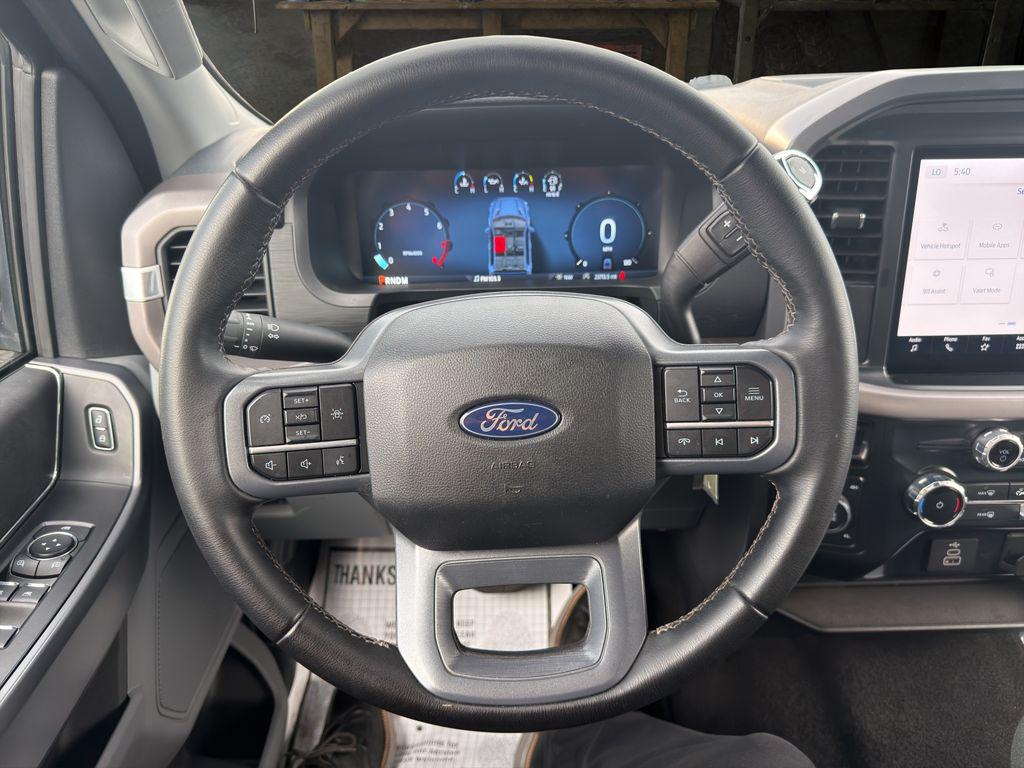 صورة مصغرة 19 لـ 2025 FORD F-150 XLT