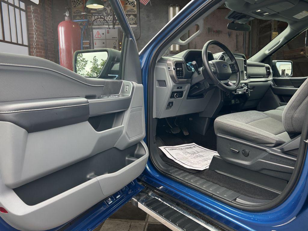 صورة مصغرة 16 لـ 2025 FORD F-150 XLT