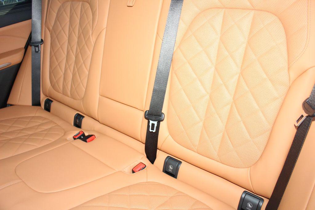 صورة مصغرة 21 لـ 2026 BMW X5 XDRIVE40I
