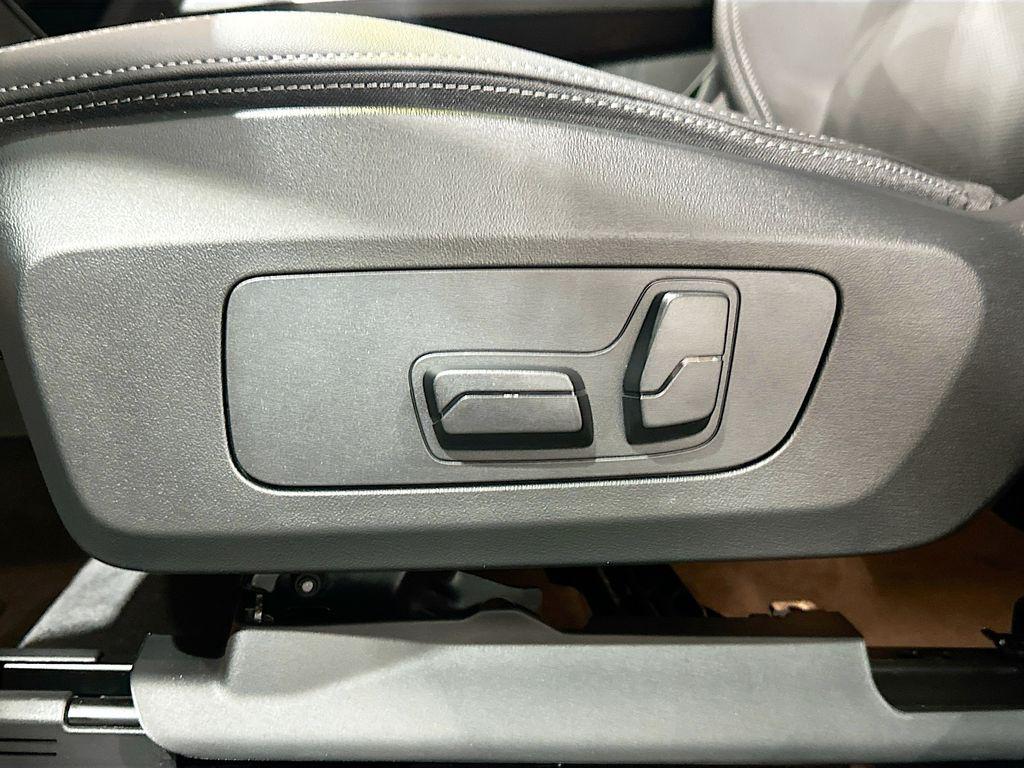 صورة مصغرة 20 لـ 2026 BMW X2 XDRIVE28I