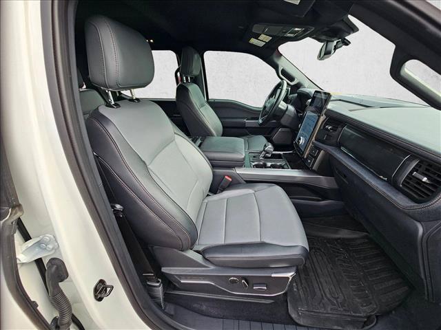 صورة مصغرة 20 لـ 2023 FORD F-150 LIGHTNING LARIAT