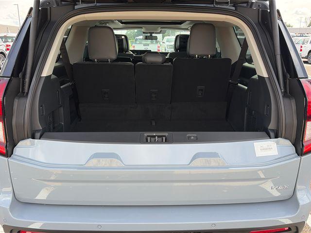 صورة 8 لـ 2027 FORD EXPEDITION MAX ACTIVE 4X4