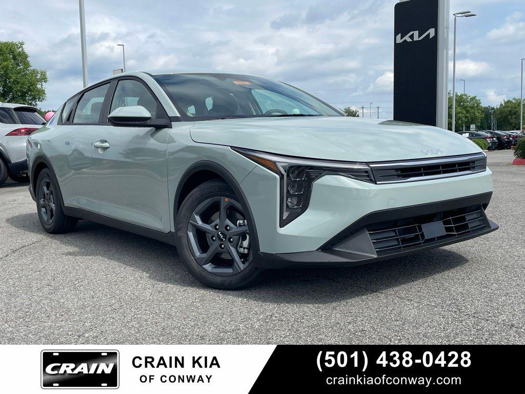 New 2026 Kia K4 LXS