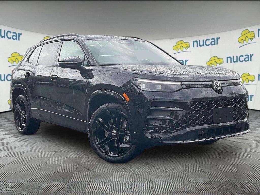 New 2026 Volkswagen Tiguan 2.0T SE R-Line Black
