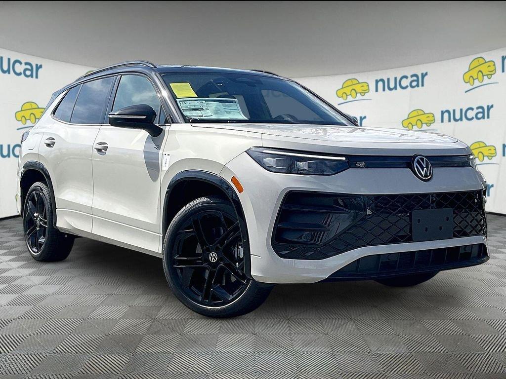 New 2026 Volkswagen Tiguan 2.0T SE R-Line Black