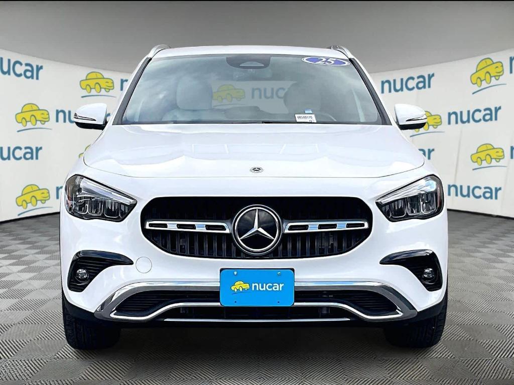 MERCEDES-BENZ GLA - 2