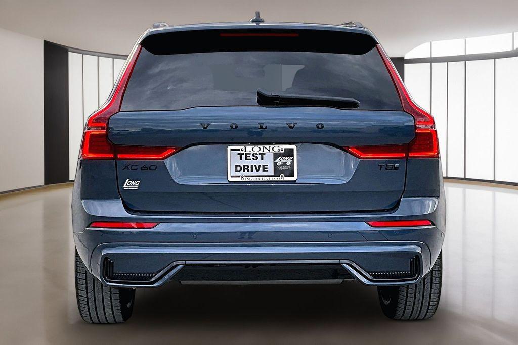 صورة 4 لـ 2026 Volvo XC60 PLUG-IN HYBRID BLACK EDITION ULTRA, T8 AWD EL