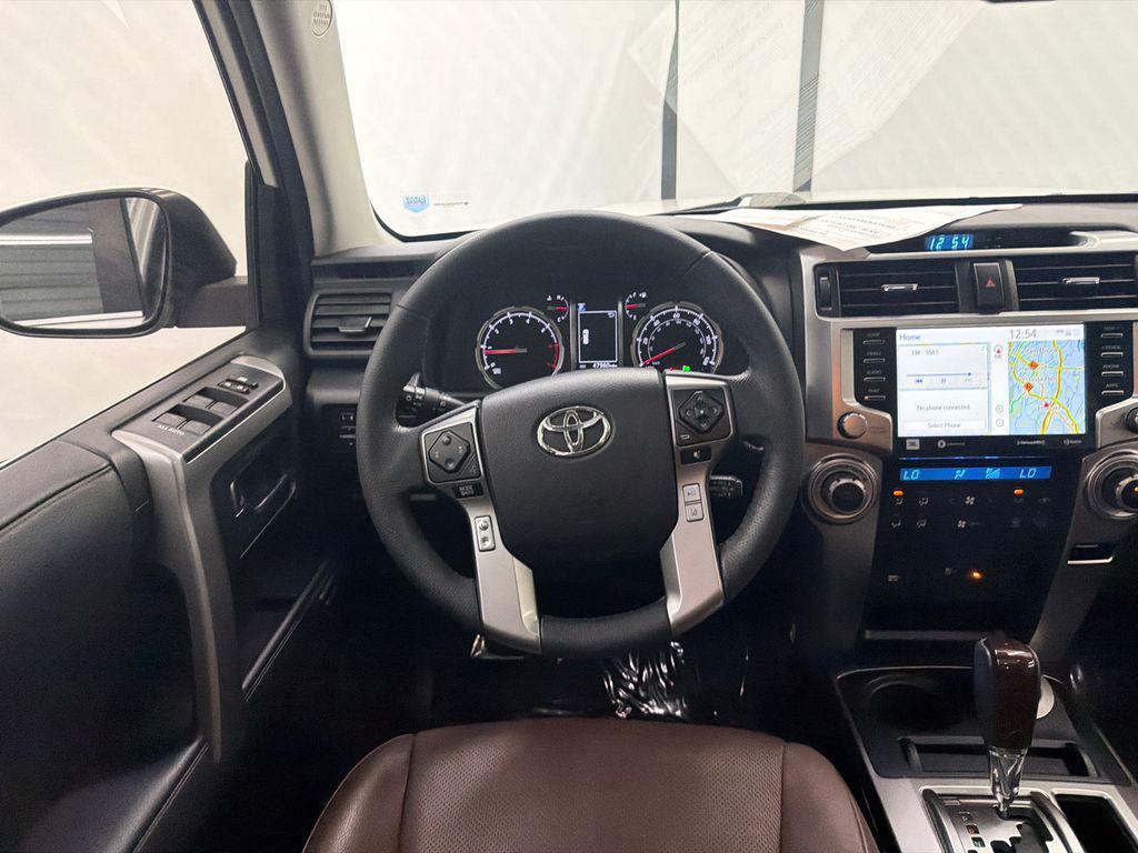 صورة مصغرة 25 لـ 2021 Toyota 4RUNNER LIMITED