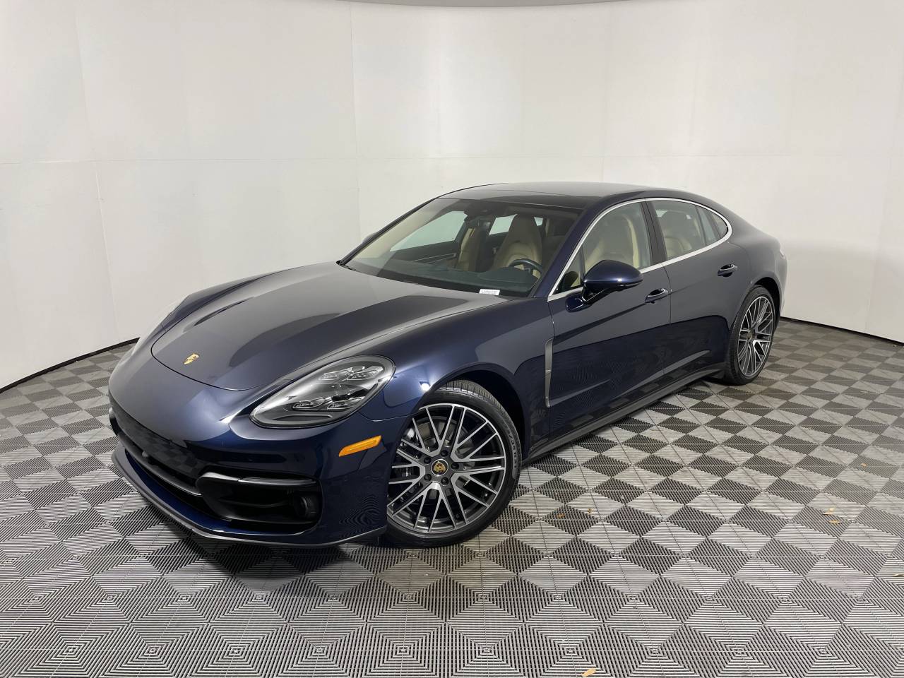 2023 Porsche Panamera