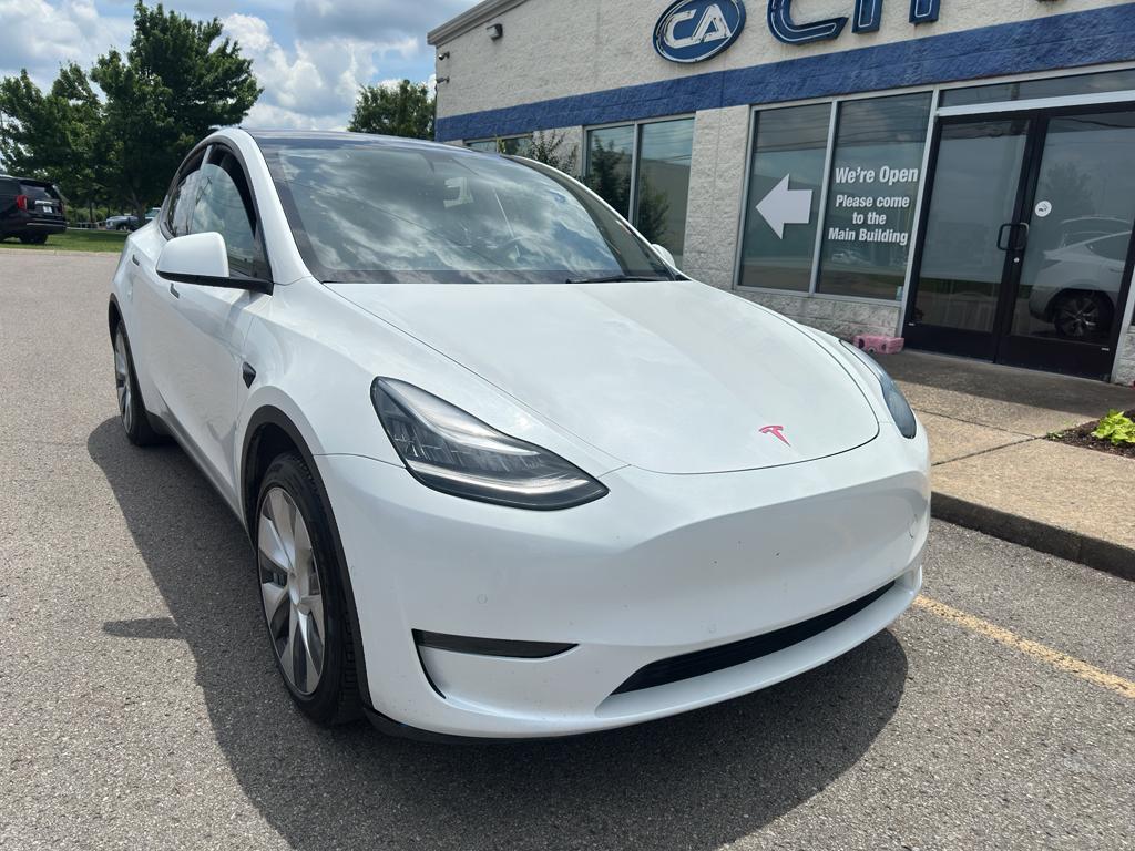 TESLA MODEL Y LONG RANGE DUAL MOTOR ALL-WHEEL DRIVE - 2