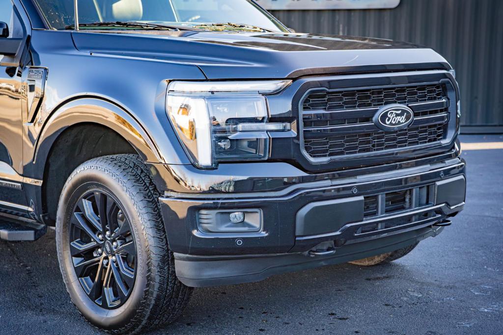 FORD F-150 LARIAT - 4