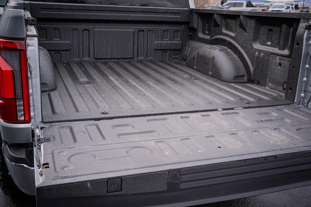 FORD F-150 LARIAT - 9