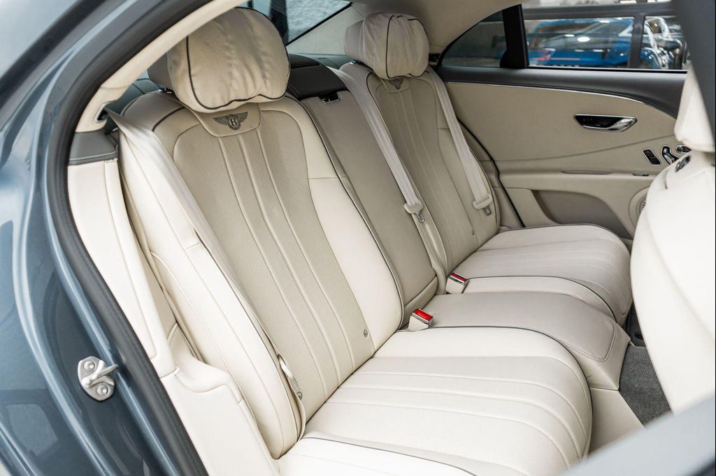 2026 Bentley FLYING SPUR 缩略图 39