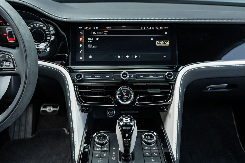 2025 Bentley FLYING SPUR SPEED — миниатюра 31