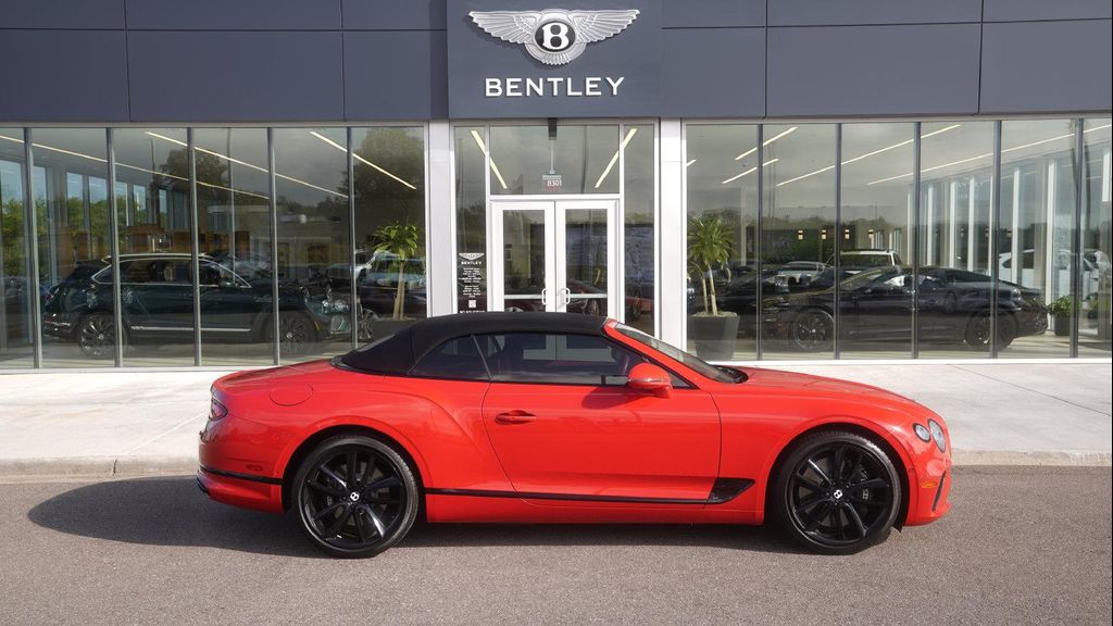 2022 Bentley CONTINENTAL GT V8 — миниатюра 17