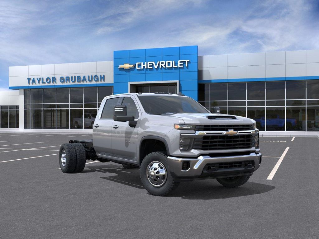 New 2026 Chevrolet Silverado 3500 LT