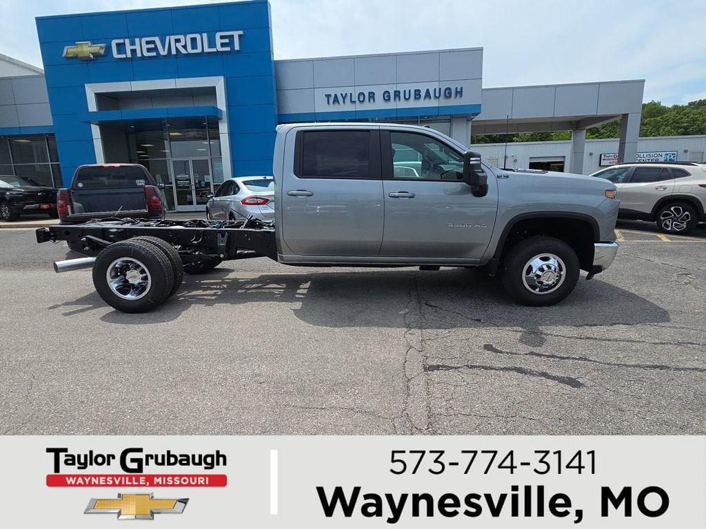 New 2026 Chevrolet Silverado 3500 LT