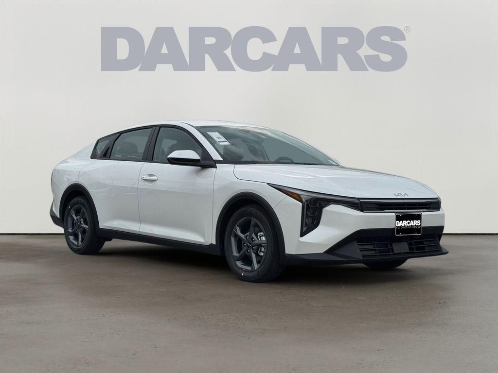 New 2026 Kia K4 LXS