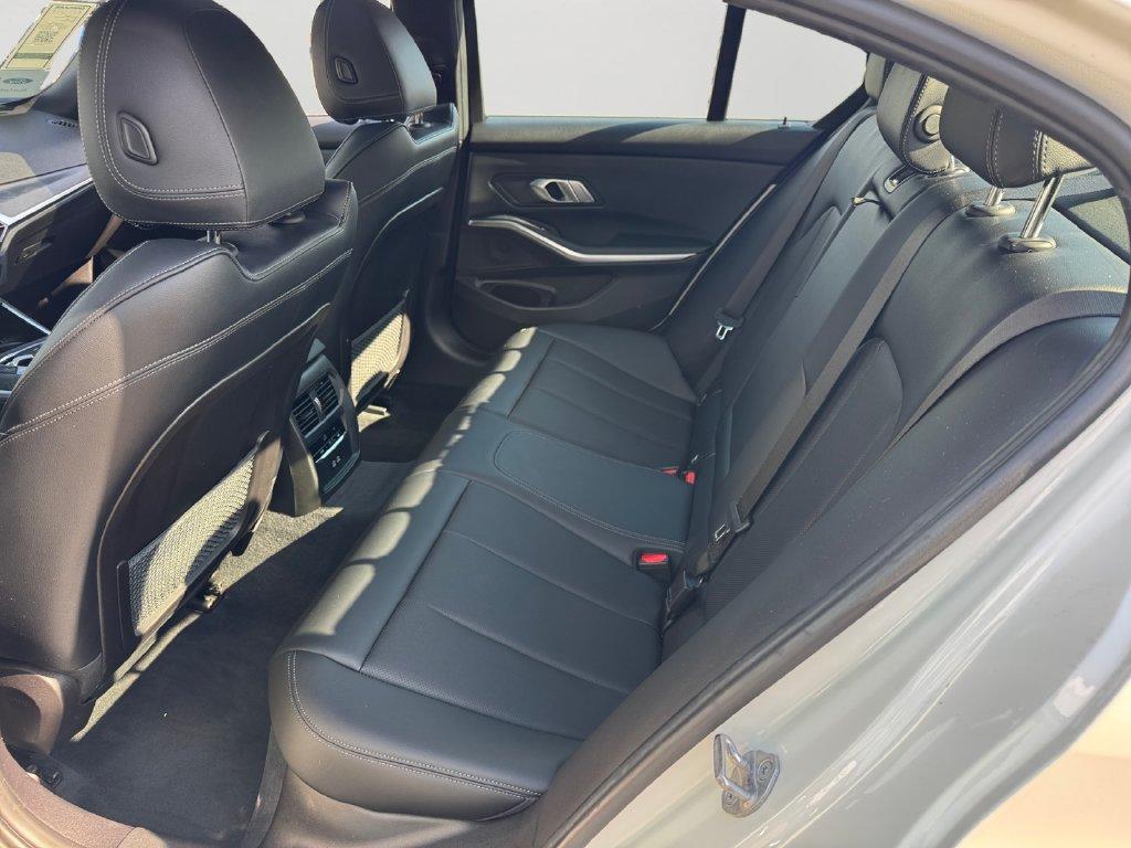 صورة مصغرة 11 لـ 2023 BMW 330 I XDRIVE