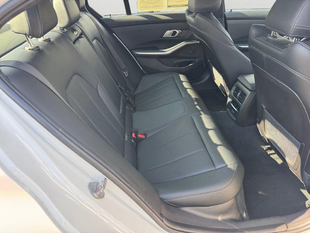 صورة مصغرة 8 لـ 2023 BMW 330 I XDRIVE