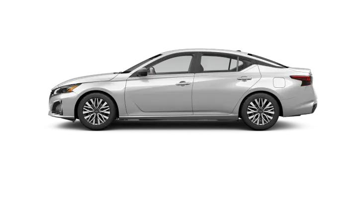New 2026 Nissan Altima SV FWD