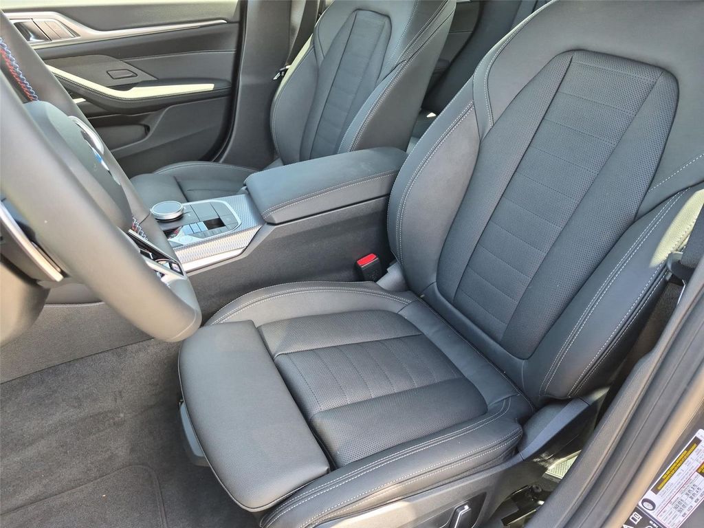 صورة مصغرة 17 لـ 2026 BMW M440 I XDRIVE