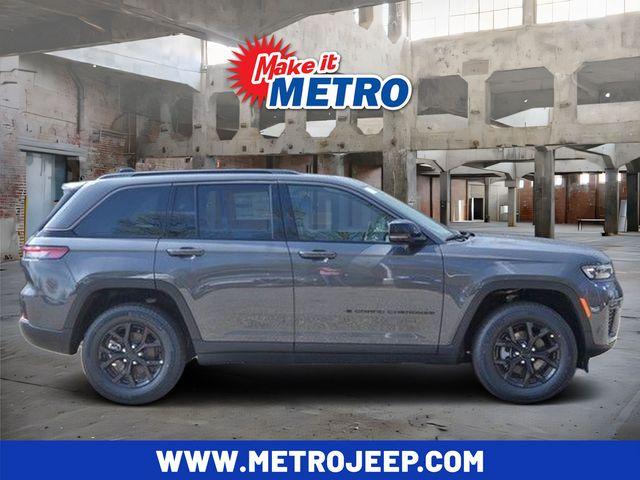 New 2026 Jeep Grand Cherokee Laredo