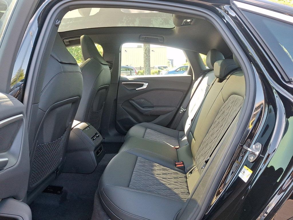 صورة 8 لـ 2026 AUDI S5 PREMIUM TFSI QUATTRO S TRONIC