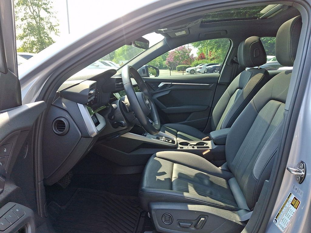 صورة مصغرة 13 لـ 2024 AUDI A3 PREMIUM