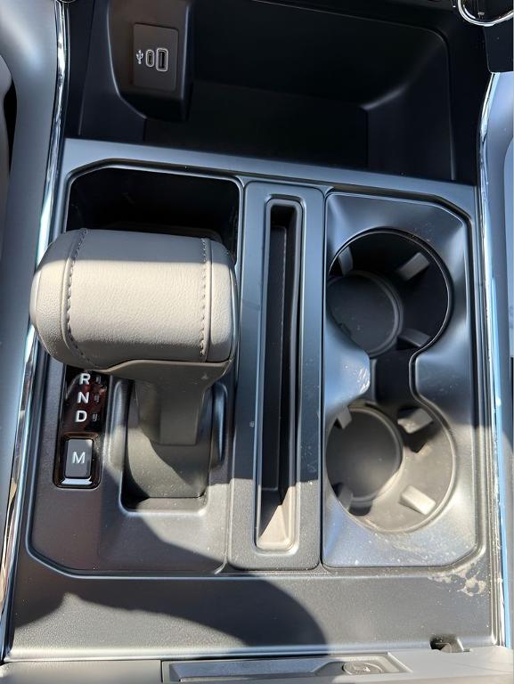 صورة مصغرة 29 لـ 2026 FORD F-150 XLT